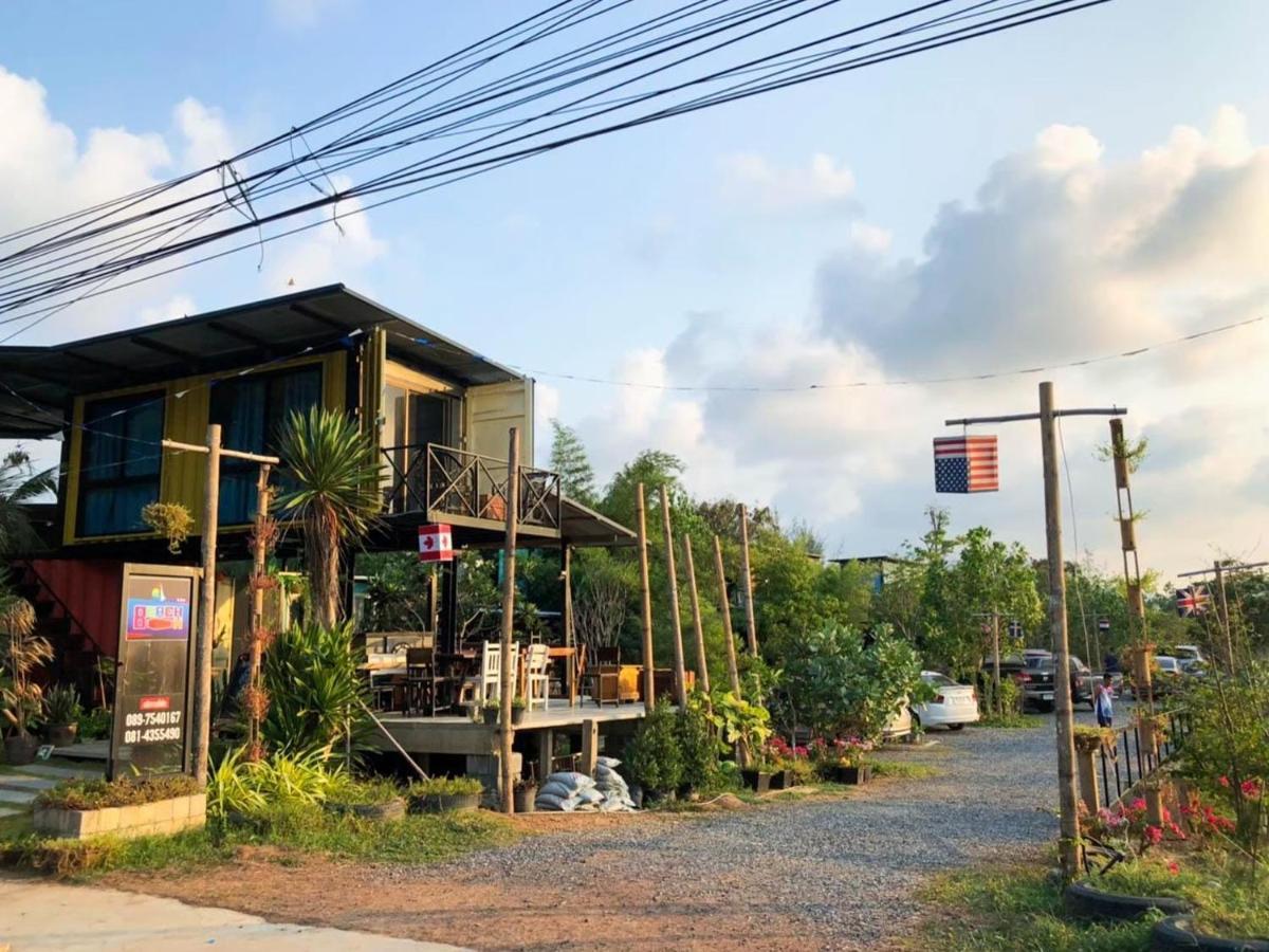 Beach Box Resort At Rimlay Rayong Eksteriør billede