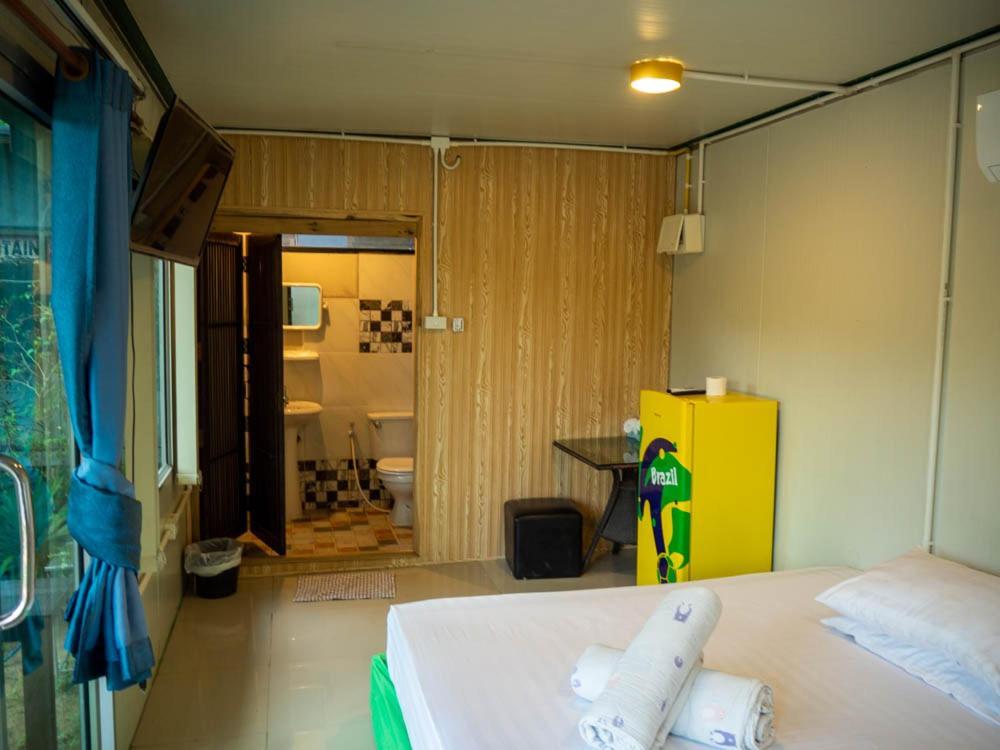 Beach Box Resort At Rimlay Rayong Eksteriør billede
