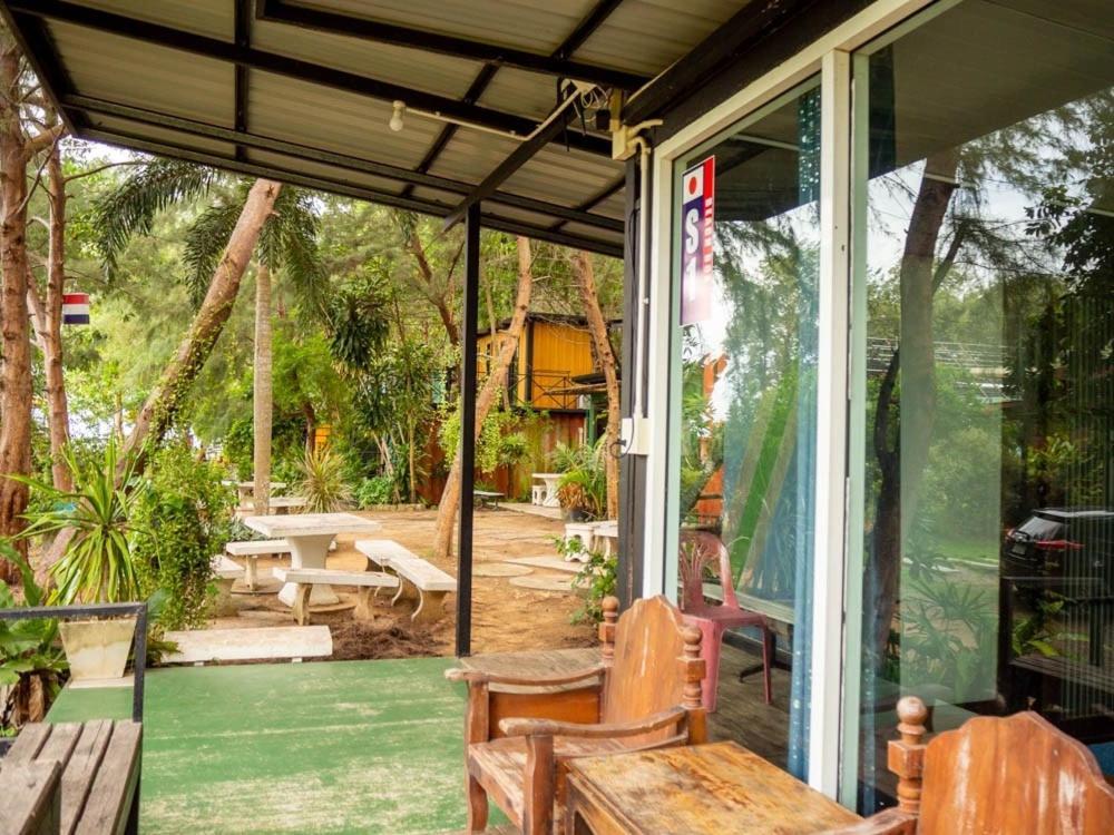 Beach Box Resort At Rimlay Rayong Eksteriør billede