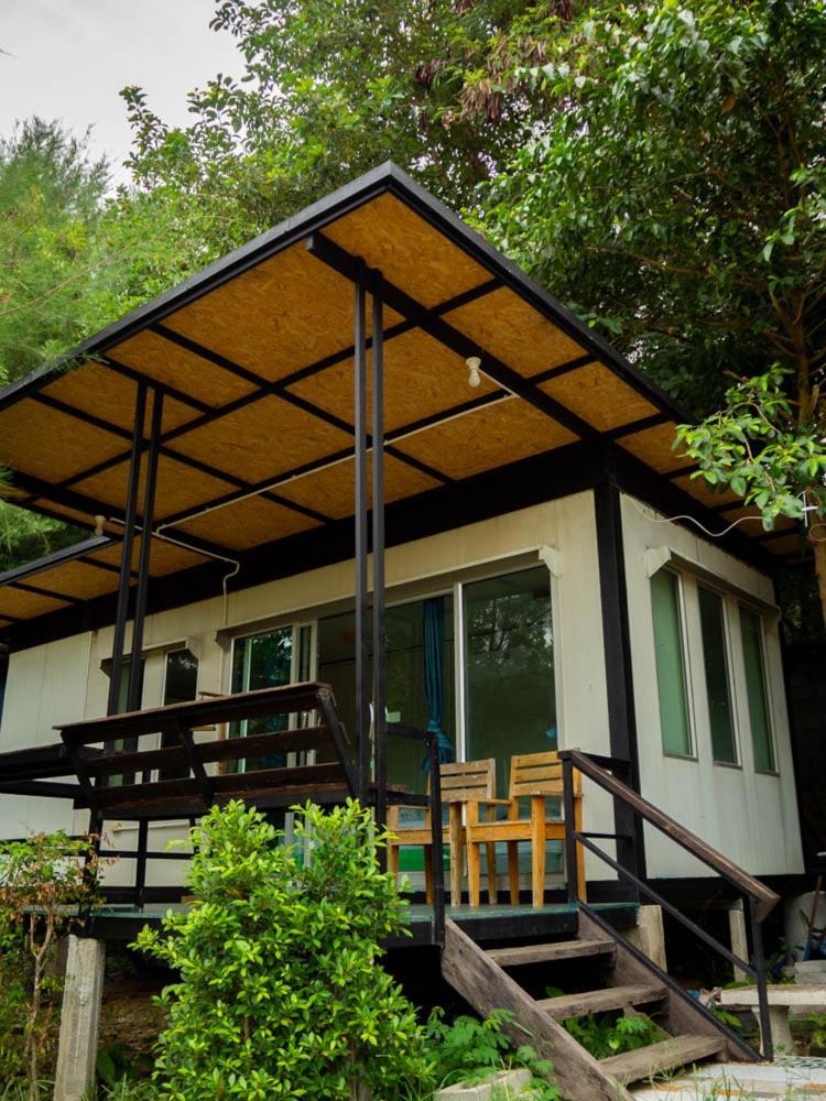 Beach Box Resort At Rimlay Rayong Eksteriør billede